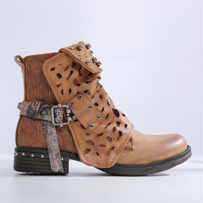 Handmade Rivet Leather Ladies Ankle Boots Winter Round Toe Short Plush Zip Buckle Western Boots Motorcycle Strap Punk Shoes